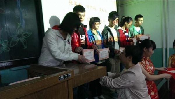 孟宇云南 南校区学生代表朱孟宇在军训闭营仪式上的发言