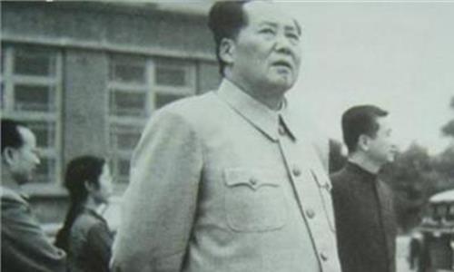 陈明仁为什么可以授衔 毛泽东点评开国上将陈明仁:林彪打仗不如你