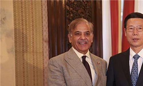 >谢里夫访问中国 巴基斯坦总理谢里夫访问乌兹别克斯坦