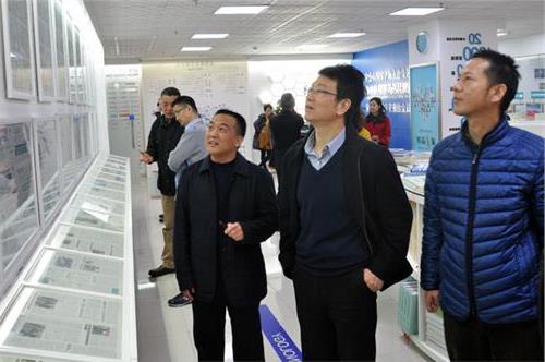 中国科技报道王祥明 科技日报社、广东省科技厅领导视察科技传媒中心