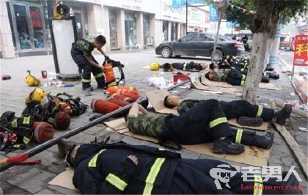 四川市场发生火灾致1人死亡 全省13个消防支队驰援