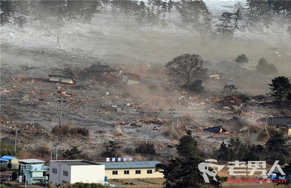 日本大分县大规模山体滑坡 事故造成1人死亡5人失踪