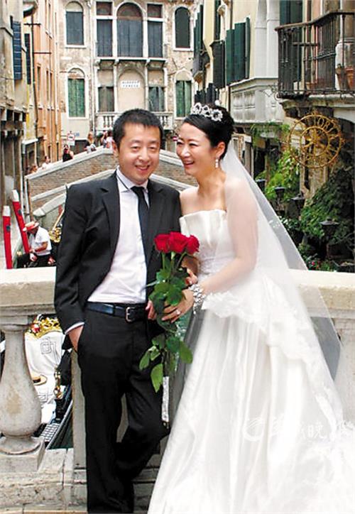 赵涛是贾樟柯的妻子 赵涛与贾樟柯的关系 贾樟柯赵涛结婚照