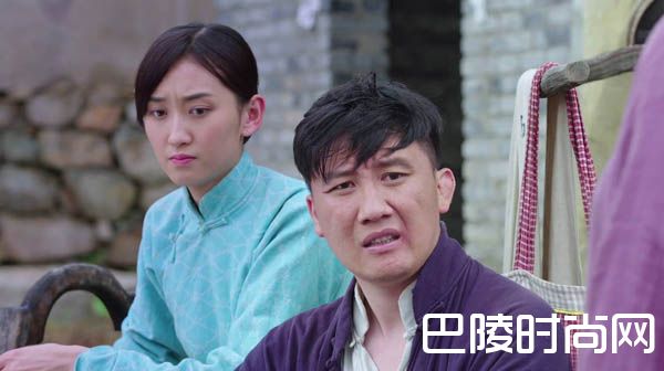 《小五当官》刘小光精分同框饰演两角，要跟潘粤明斗演技吗？