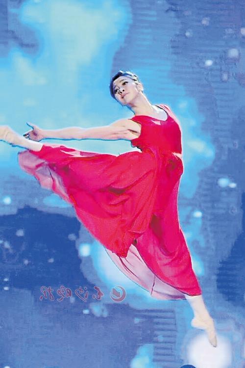 >唐诗逸舞林争霸 90后湘妹子称霸中美舞林 15岁时拿到中国舞蹈“奥斯卡奖”