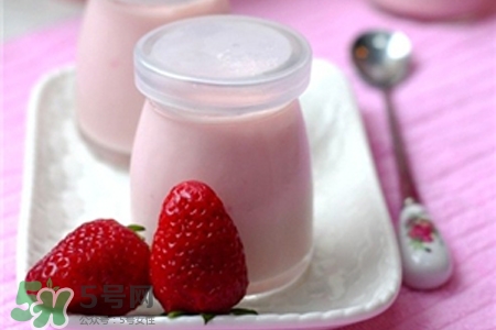 皮肤过敏可以喝酸奶吗？皮肤过敏能不能喝酸奶？