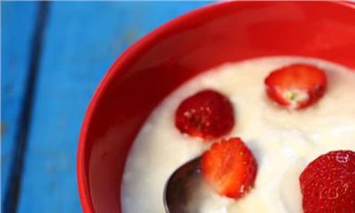 自制酸奶不用酸奶机 食用自制酸奶中毒 DIY食品安全吗