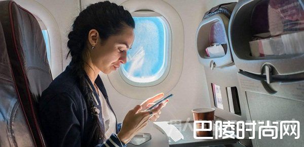 旅客飞机上玩手机被拘留 手机对飞机飞行有多大影响？