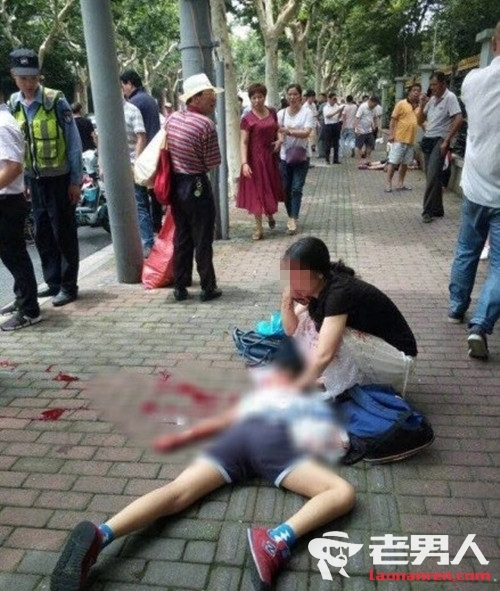 >上海世外小学回应学生被砍事件 2名学生伤势过重不幸离世