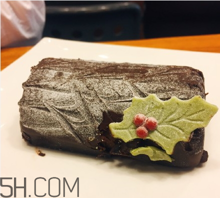​星巴克黑巧克力树根形蛋糕好吃吗？多少钱？
