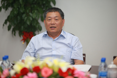 新疆自治区原常务副主席杨刚被查询