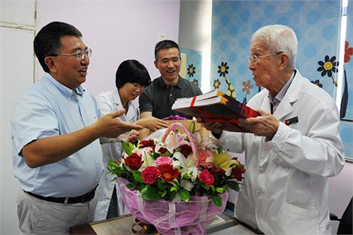 >北京儿童医院张金哲 北京儿童医院祝贺张金哲院士91岁生日