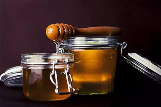 >枸杞蜂蜜的功效与作用 祛痰止咳等作用