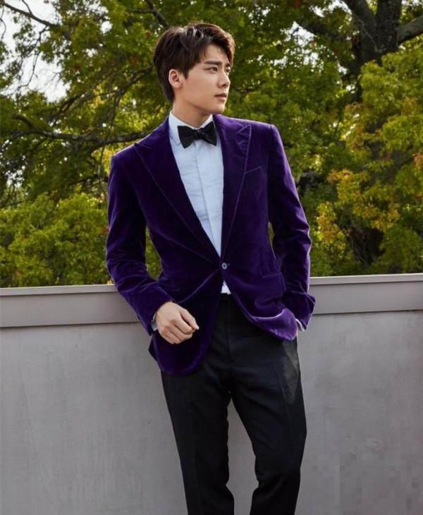 李易峰穿着紫色西装参加时装周，又帅了很多！
