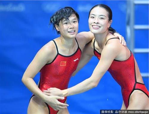 里约奥运会:女子双人3米板吴敏霞施廷懋夺冠 吴敏霞成首位跳水5金王