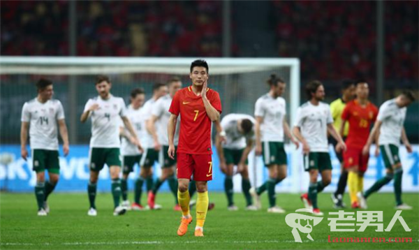 中国杯：贝尔戴帽沃克斯梅开二度 国足0-6惨遭威尔士血洗