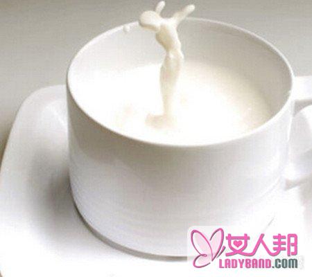 >用什么做面膜美白效果好   牛奶是你的不二选择
