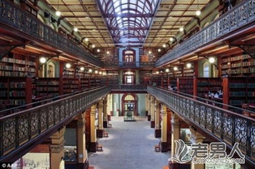 南澳最美的图书馆“哈利波特式图书馆”