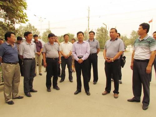 河北省唐山市常务副市长王久宗率团在且末支队考察