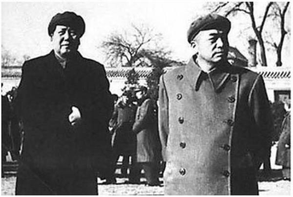 张爱萍周恩来 张爱萍在抗战初期与毛泽东、周恩来的故事