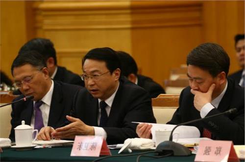 贵州龙长春 贵州省黔南州委书记龙长春提出四个发展建议