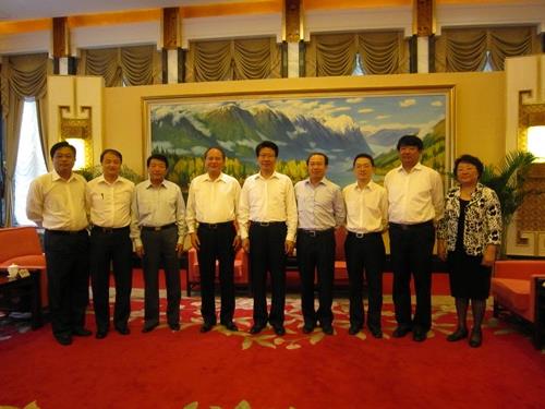 北京房地集团刘志国 中材集团与北京建工集团签署战略合作协议