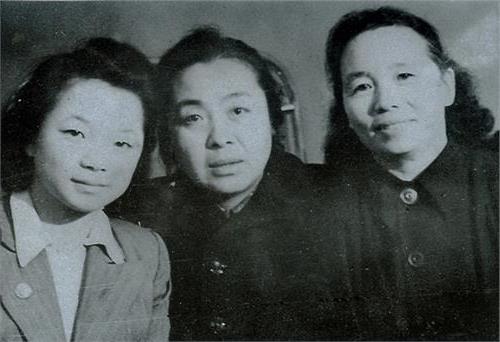 张琴秋的女儿 红军中唯一的女师长张琴秋