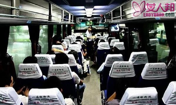 年轻女乘客大巴车上睡着遭男子袭胸 生殖器顶下体险强奸