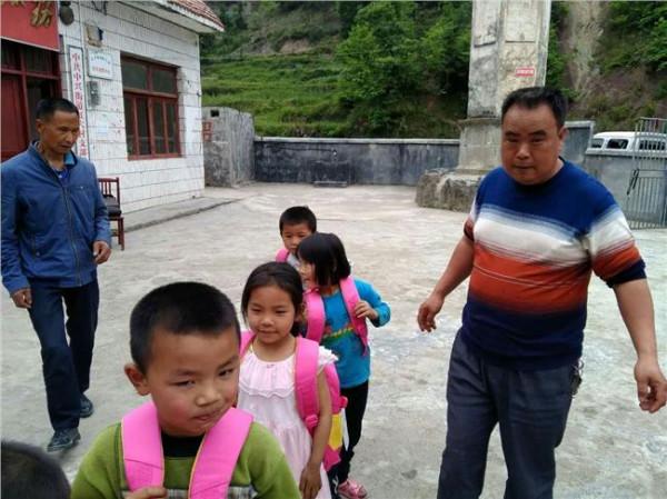 朱刘街道小学投入使用 城乡教育均衡化水平再提升