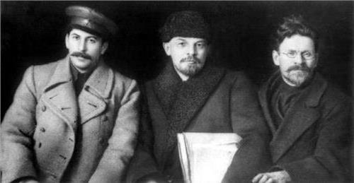 布哈林和托洛茨基的关系相比列宁和斯大林的关系 哪个好 为什么呢?