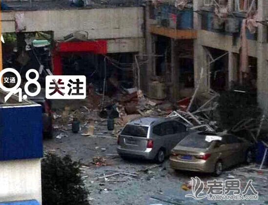 杭州一栋公寓楼发生爆炸致13名学生受伤(图)