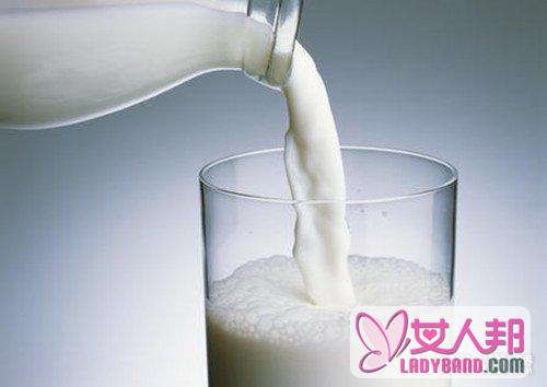 常喝牛奶能丰胸吗 揭秘有助于丰胸的十类食物