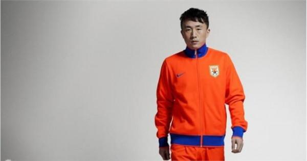 张诚打架 中国冰球张铖两次暴打韩国球员引热议 张铖背景资料微博是什么