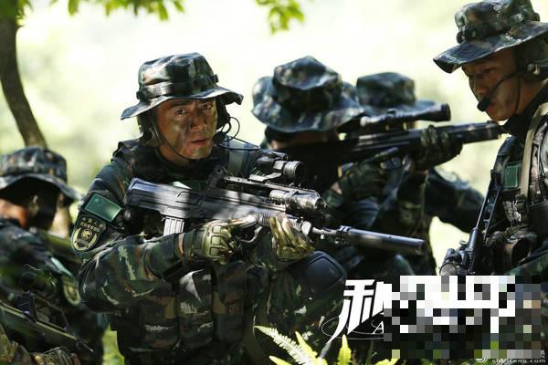 利刃出击：杜志国饰演的刘闯父亲虽是配角 却自带军人气场