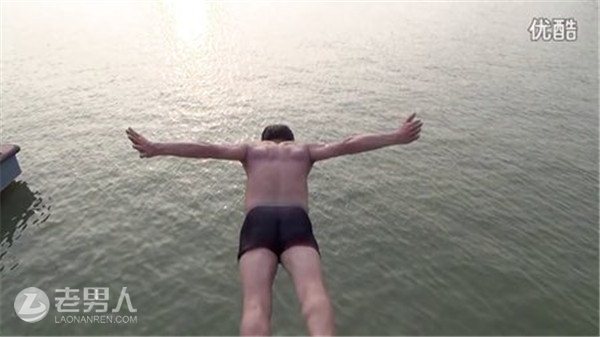 >小伙为复合拍跳水视频 疯狂行为致使同学溺亡