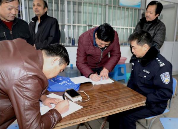 >西安金瑛幼儿园 西安市高陵县进行民办幼儿园校车安全大排查