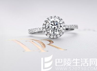 结婚钻石戒指价格多少钱?