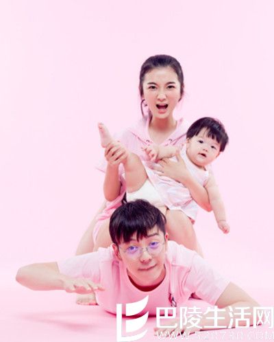 王栎鑫的老婆和女儿照片公开 “路星河”成女儿奴