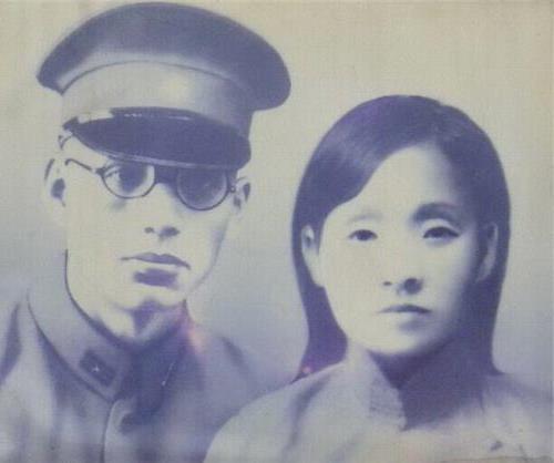 张灵甫被击毙的照片 孟良崮被击毙的王牌悍将张灵甫三位夫人三个子女的人生大结局