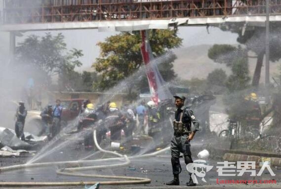阿富汗机场爆炸 事故造成16人死亡大约60人受伤