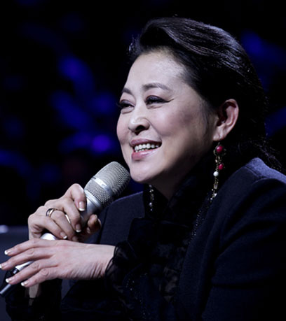 55岁倪萍十年后重返央视主持《等着我》:找不到人了想起我
