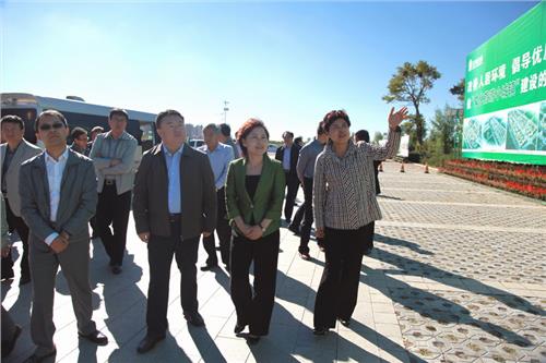 赤峰市市长郑俊 赤峰副市长刘春成对乌兰察布市霸王河工程进行考察