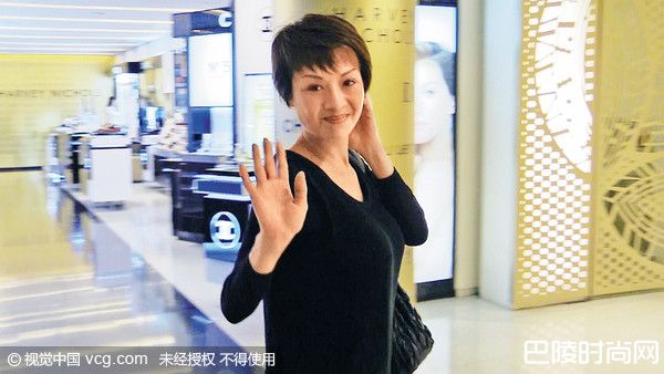 叶子楣交往26年医生男友猝死 搭机心脏病发