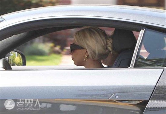 >猜猜流行天后30岁女司机Lady Gaga开什么车
