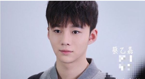 《我们的少年时代》郁风的扮演者是谁：TF家族蔡乙嘉个人资料微博地址