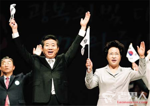 卢武铉自杀真相揭秘 遗书内容及葬礼现场图曝光