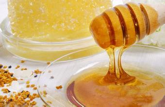>喝蜂蜜的功效与作用 经常喝蜂蜜有哪些好处