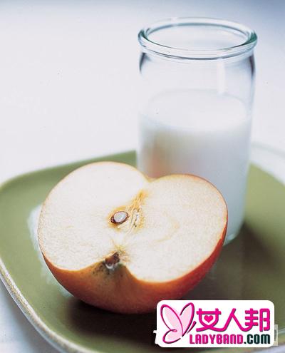 >一周快速苹果牛奶减肥法 轻松蜕变完美身材