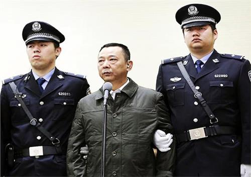 >媒体:刘汉去年被判死 昆明才撤其荣誉市民称号