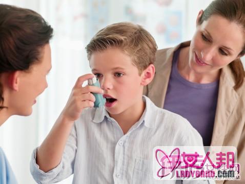 >儿童治疗哮喘最好坚持长期治疗 经常用药不影响身体
